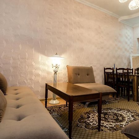 Gabi'S House Apartment Tbilisi ภายนอก รูปภาพ