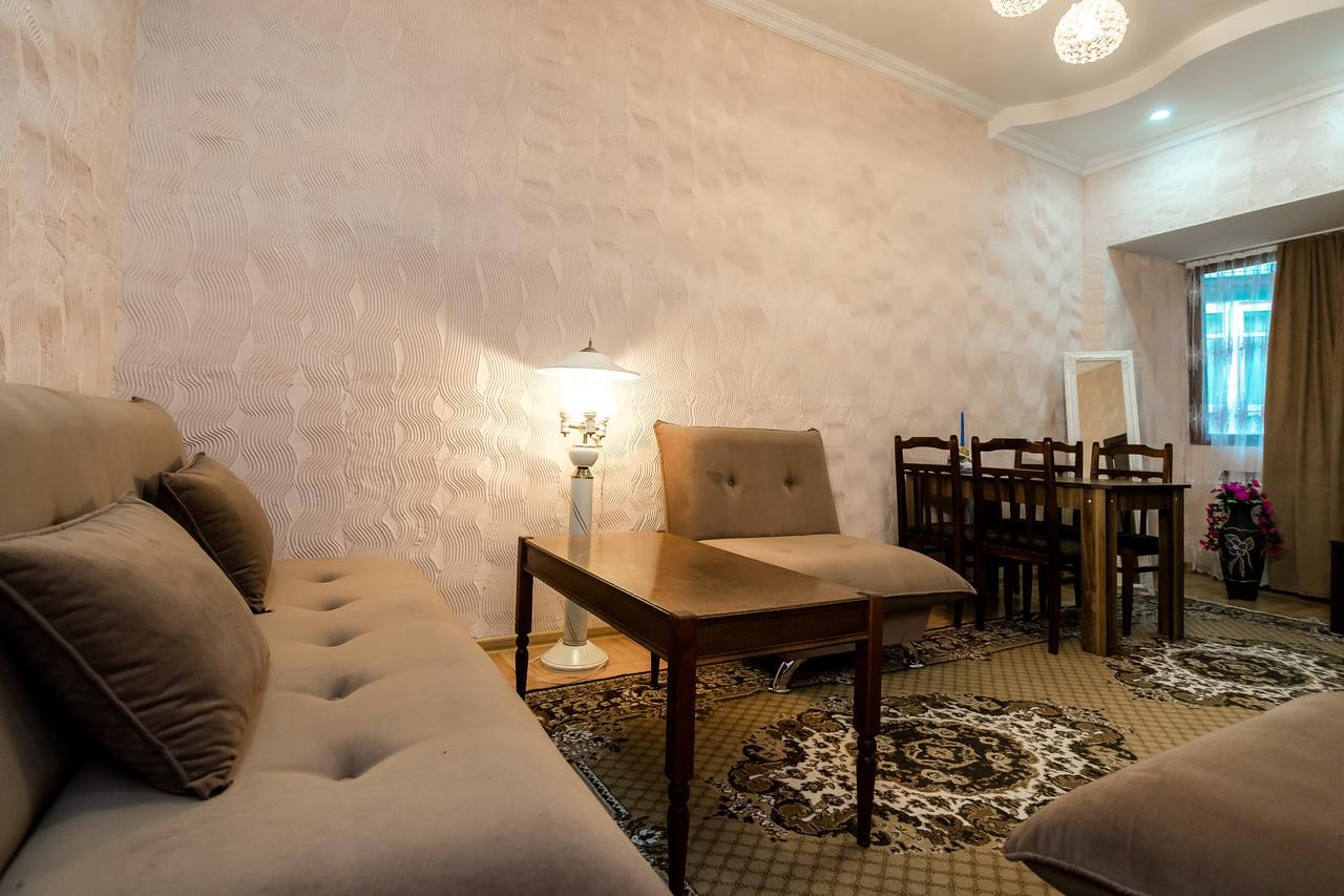 Gabi'S House Apartment Tbilisi ภายนอก รูปภาพ