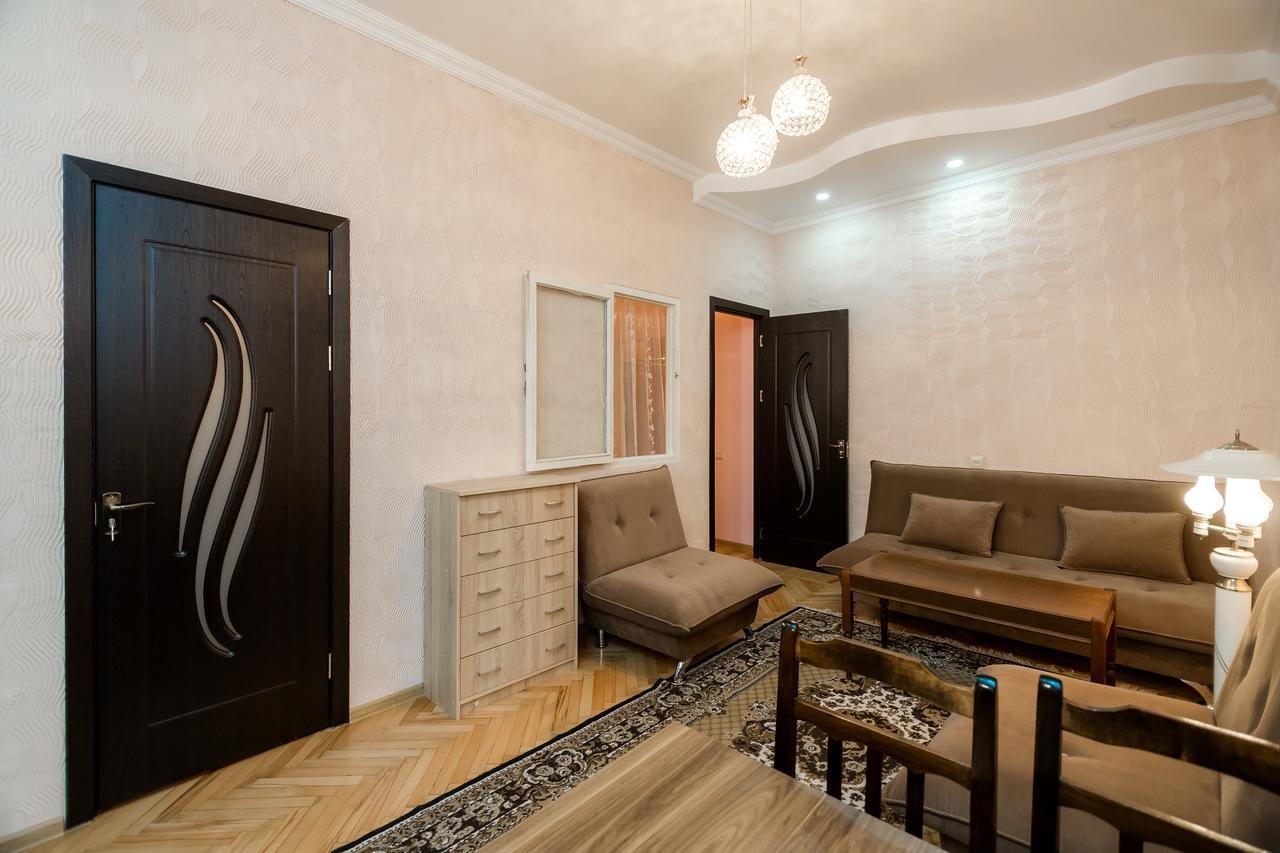 Gabi'S House Apartment Tbilisi ภายนอก รูปภาพ