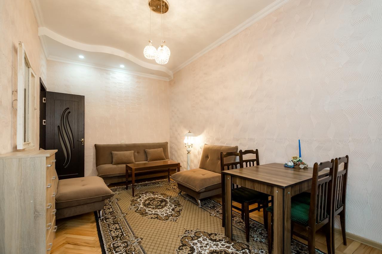 Gabi'S House Apartment Tbilisi ภายนอก รูปภาพ